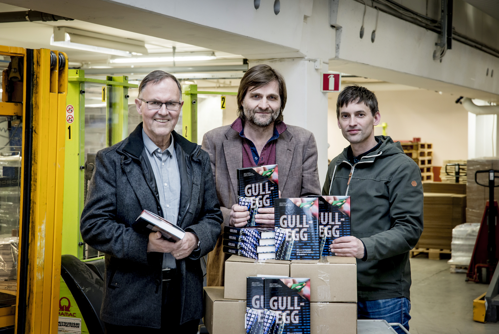 Aquagens history goes hand in hand with the history of the aquaculture industry. The authors Arne Storset, Magne S. Otterdal and Gorm K. Gaare have made the book. Photo: Blue Frontier Media.