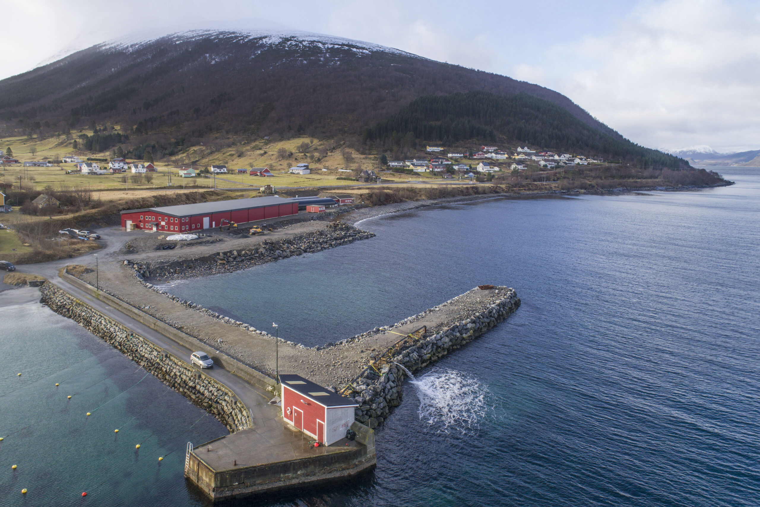 Drone picture of Profunda, on 21 March 2017, showing the existing facility, the pier and the filling for the next stage of construction in front of the facility towards the sea.